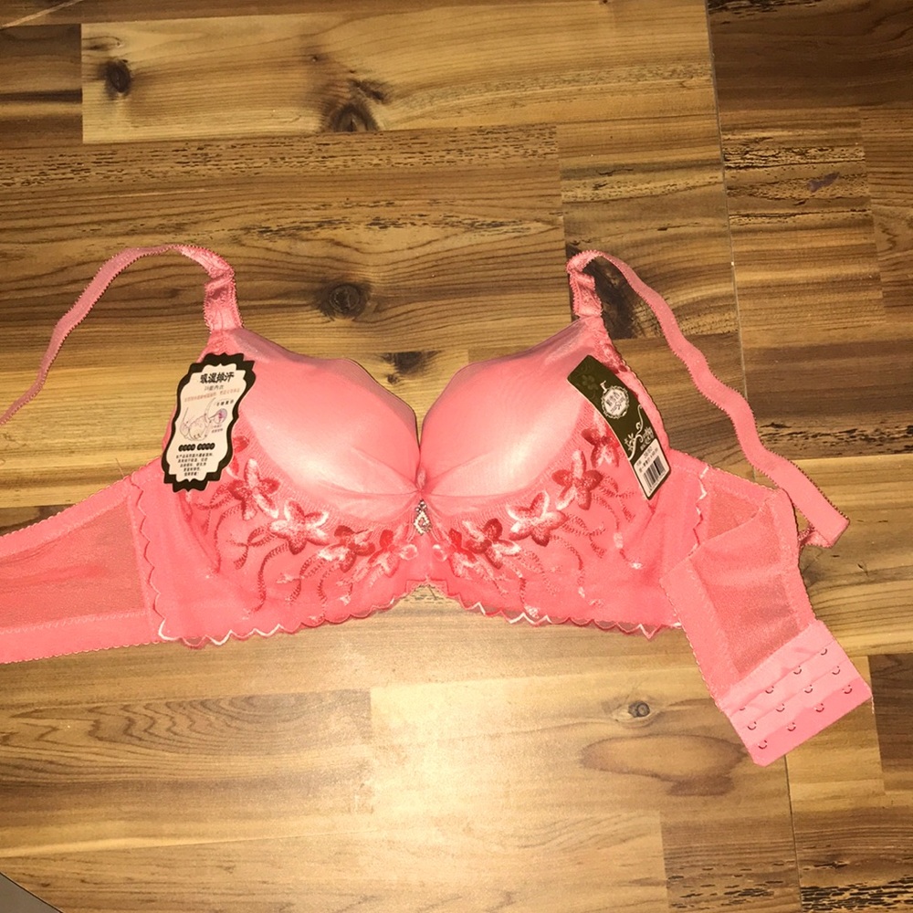 3/$25 - NWT fuchsia bra - VS Look-a -like